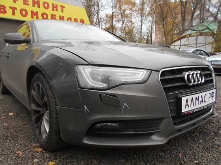 Поврежденная правая передняя часть Audi A5